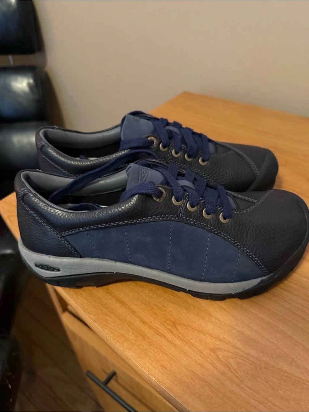 NEW. Never Worn! Keen Women's Presidio Navy Lace-Up Shoes